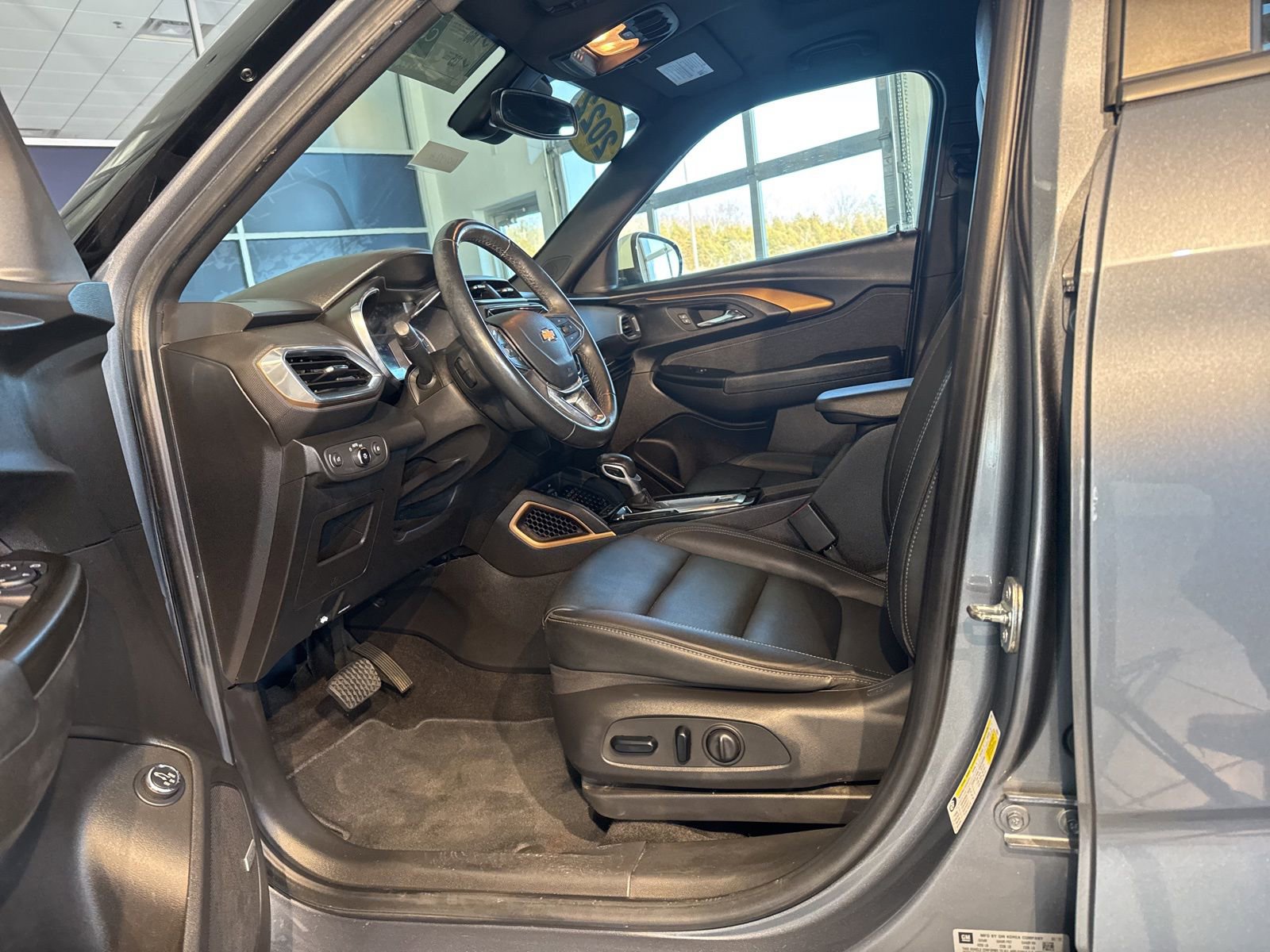 Used 2022 Chevrolet TrailBlazer ACTIV w/ Sun and Liftgate Package image 19