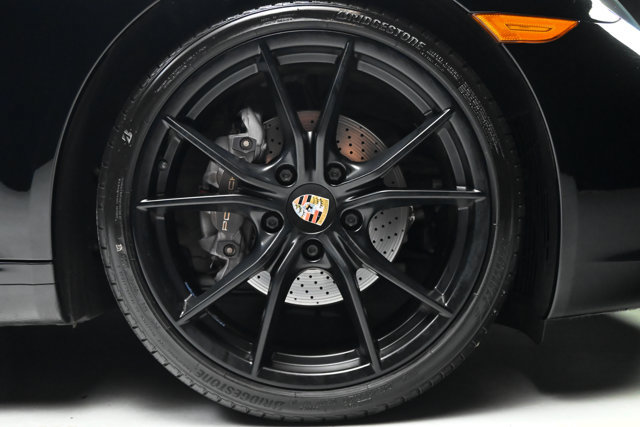 Used 2019 Porsche 911 Carrera RWD image 39