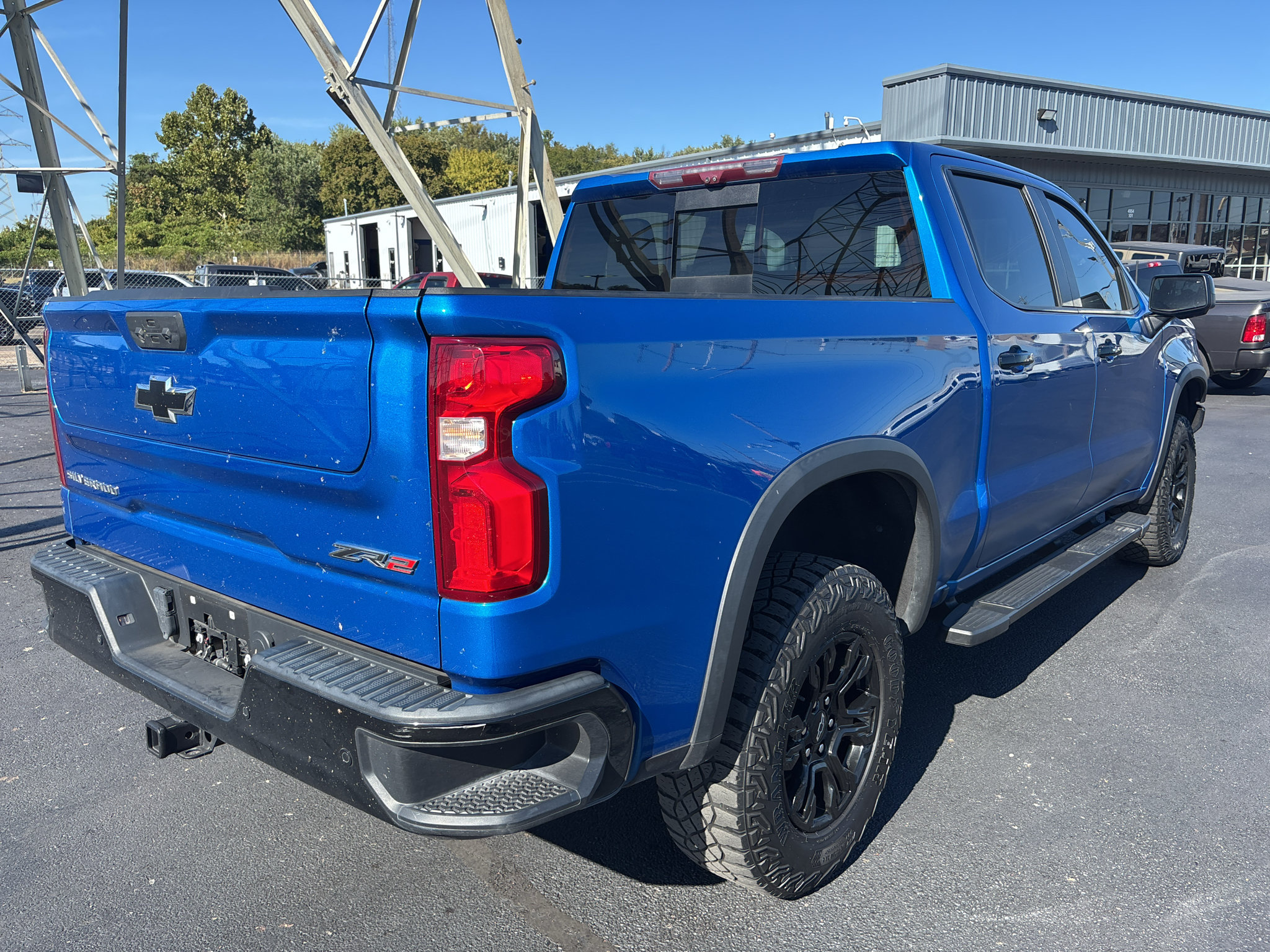 Used 2023 Chevrolet Silverado 1500 ZR2 w/ Technology Package AWD/4WD image 25