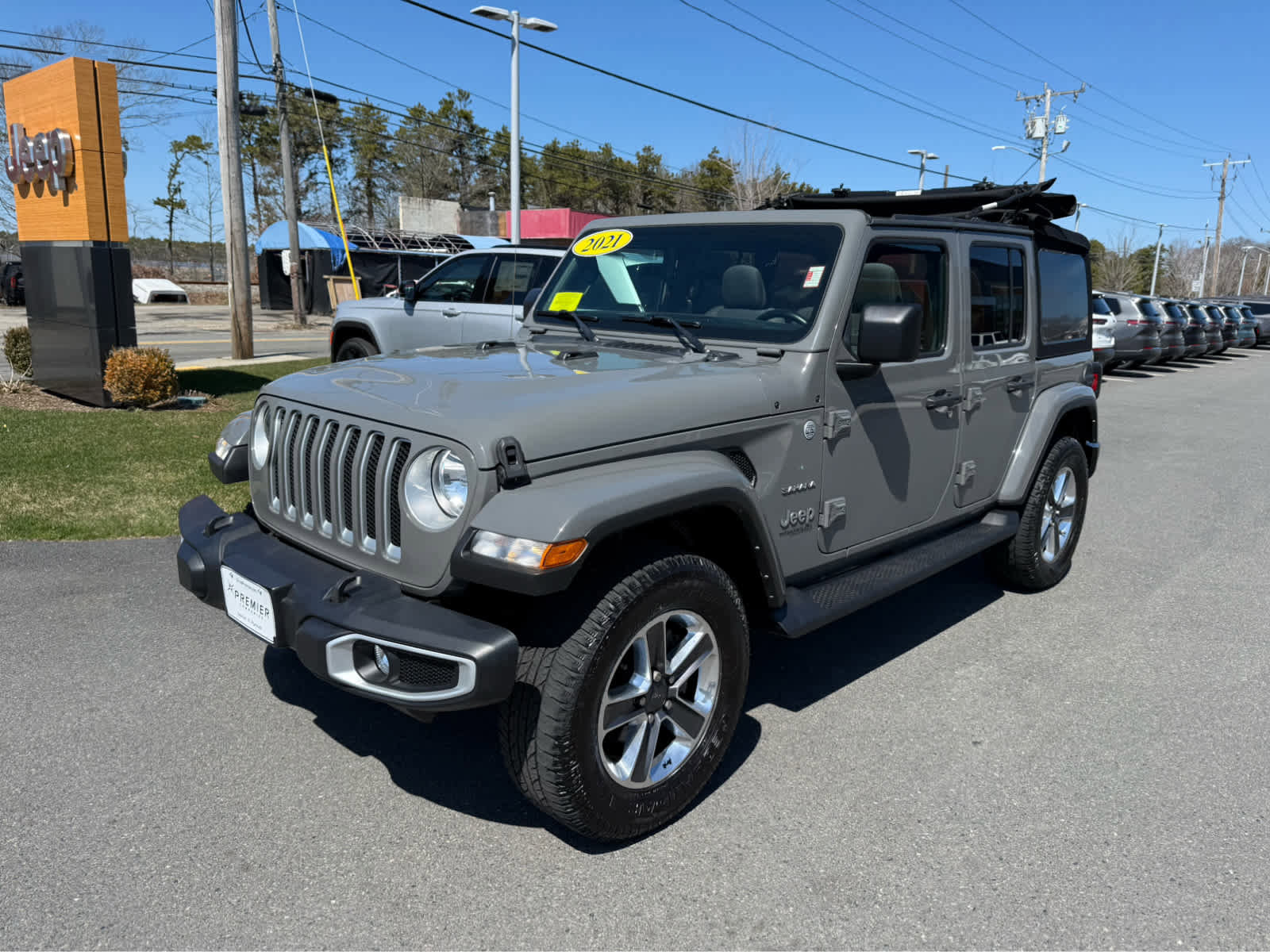 Used 2021 Jeep Wrangler Unlimited Sahara w/ Cold Weather Group image 6