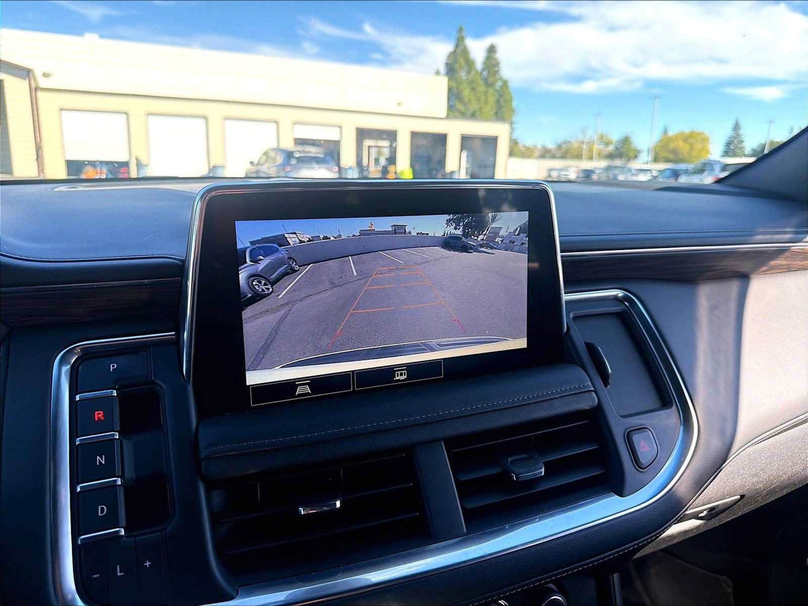 Used 2021 Chevrolet Tahoe Z71 AWD/4WD image 23