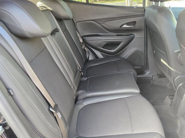 Used 2022 Buick Encore Preferred image 19