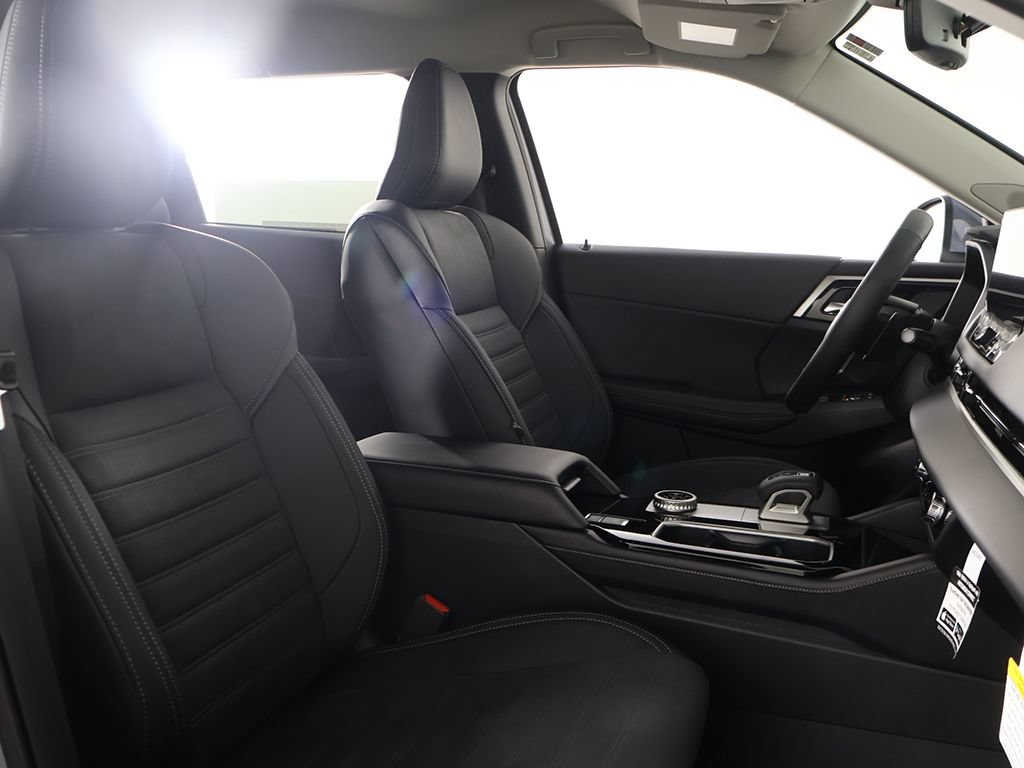 New 2026 Mitsubishi Outlander SE FWD image 29