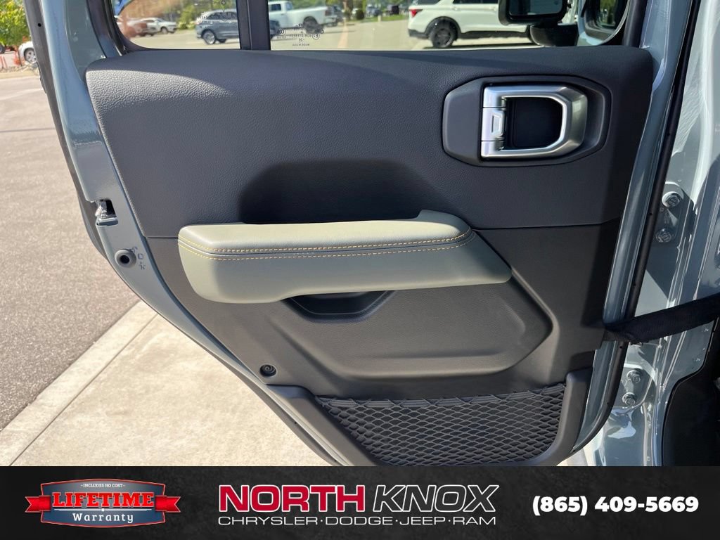 New 2026 Jeep Gladiator Mojave AWD/4WD image 14