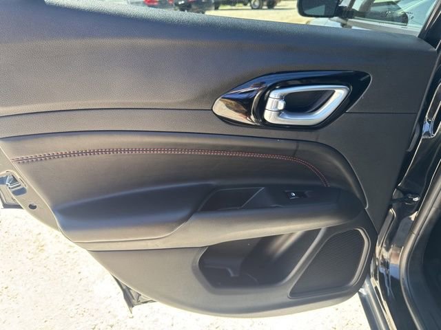 Used 2025 Jeep Compass Trailhawk image 22