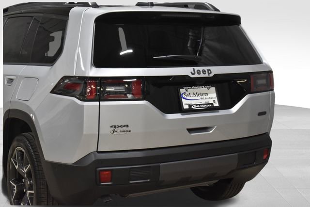 New 2026 Jeep Cherokee Overland w/ Trailer Tow Group image 9