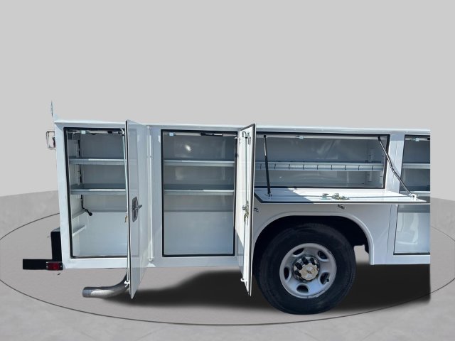 Used 2021 Chevrolet Express 3500 w/ Power Convenience Package RWD image 32