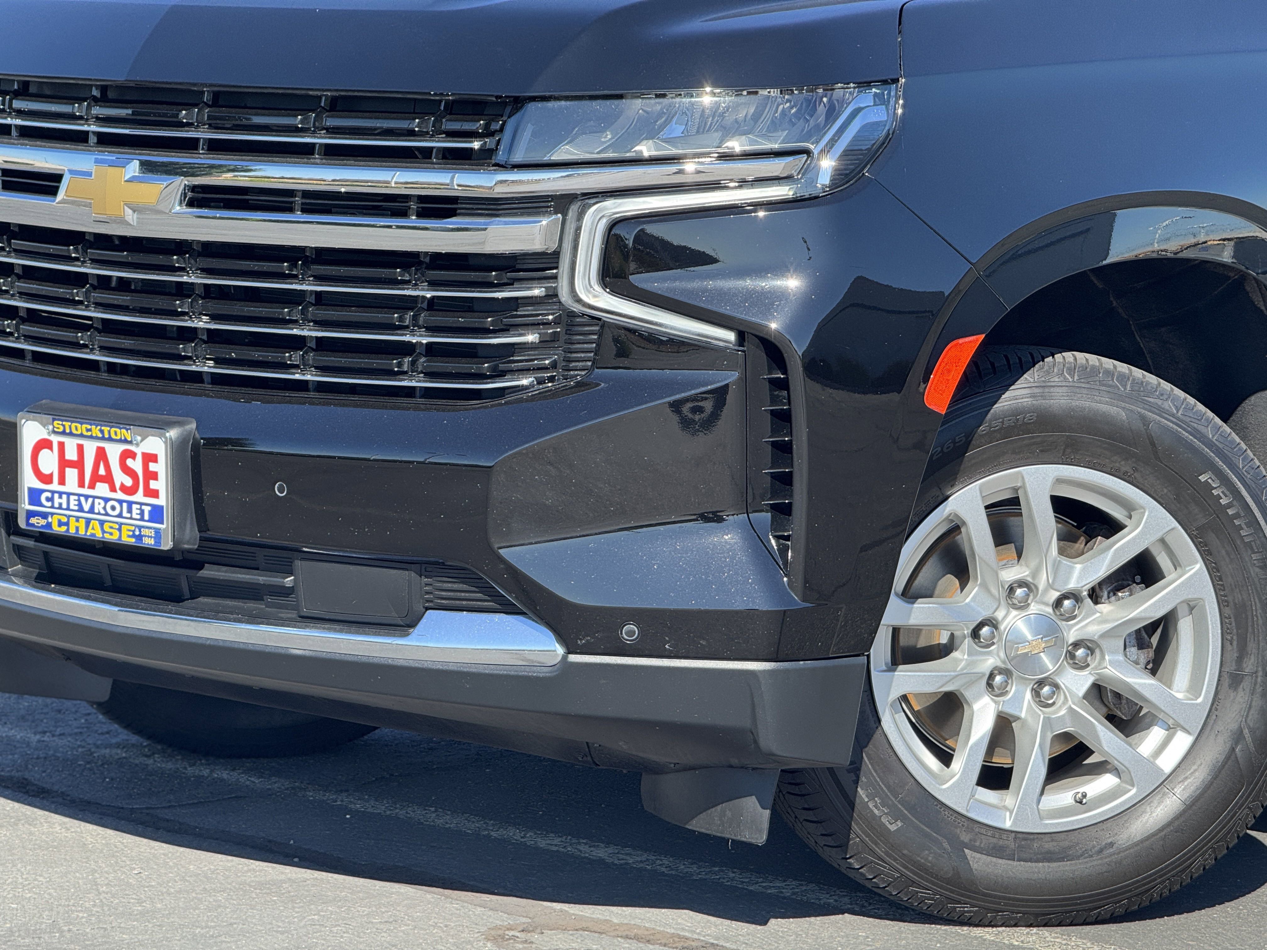 Used 2023 Chevrolet Tahoe LT image 3