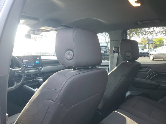 Certified 2023 Chevrolet Colorado Trail Boss w/ Advanced Trailering Package AWD/4WD image 9