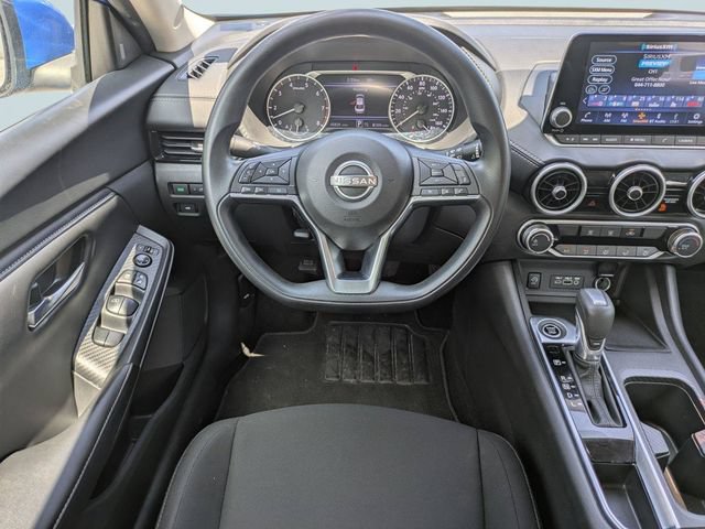 Used 2025 Nissan Sentra SV FWD image 16