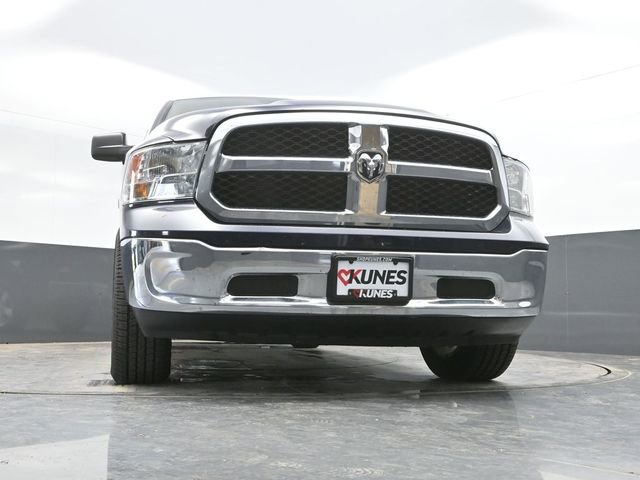 Used 2019 RAM 1500 Classic SLT AWD/4WD image 42