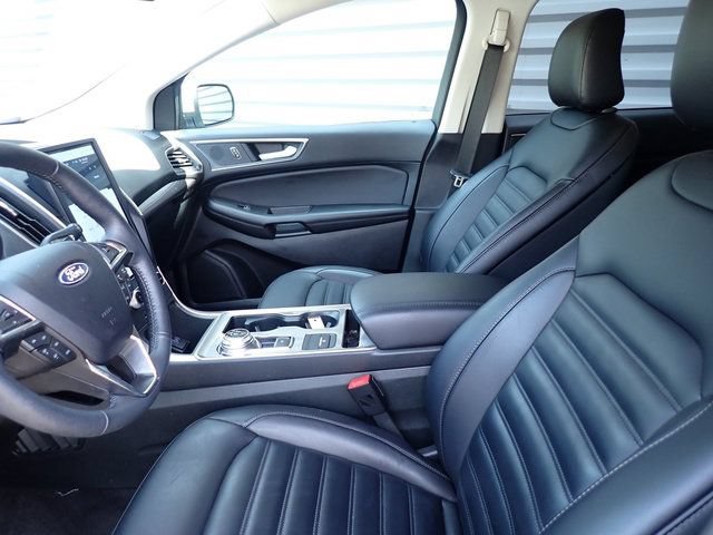 Certified 2024 Ford Edge SEL w/ Convenience Package AWD/4WD image 16