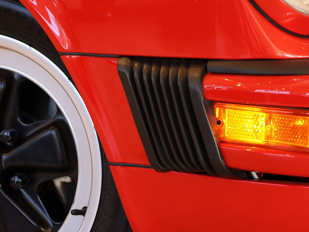 Used 1988 Porsche 911 Carrera image 14