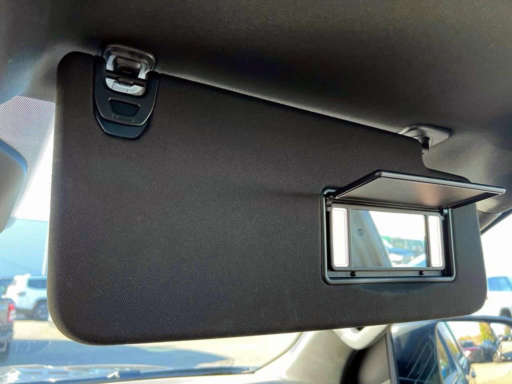 Used 2024 Jeep Wagoneer L Series II w/ Premium Group I image 32