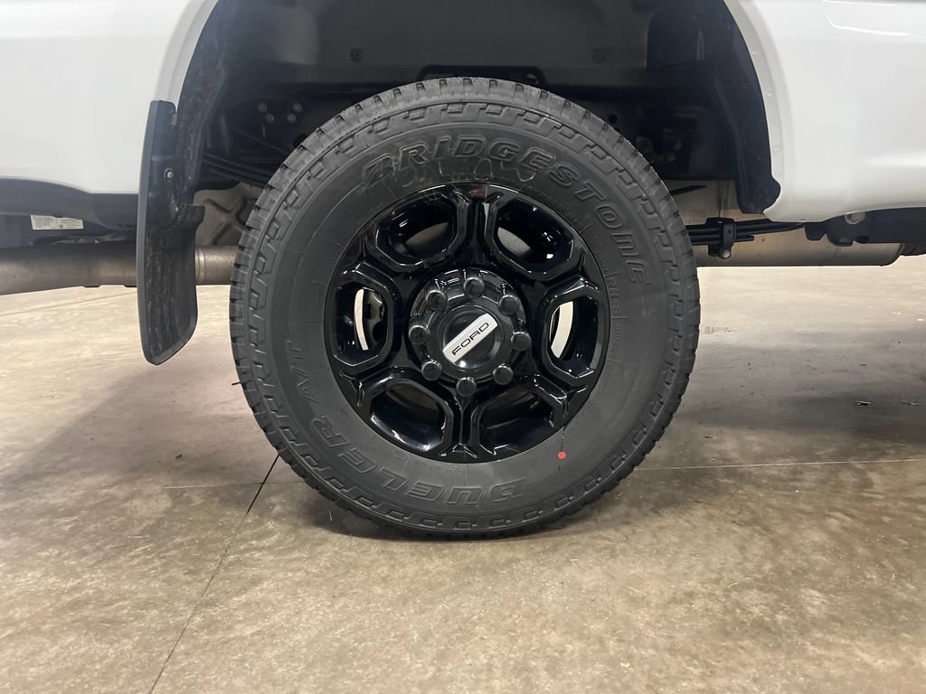 Used 2025 Ford F350 XL w/ STX Appearance Package AWD/4WD image 9