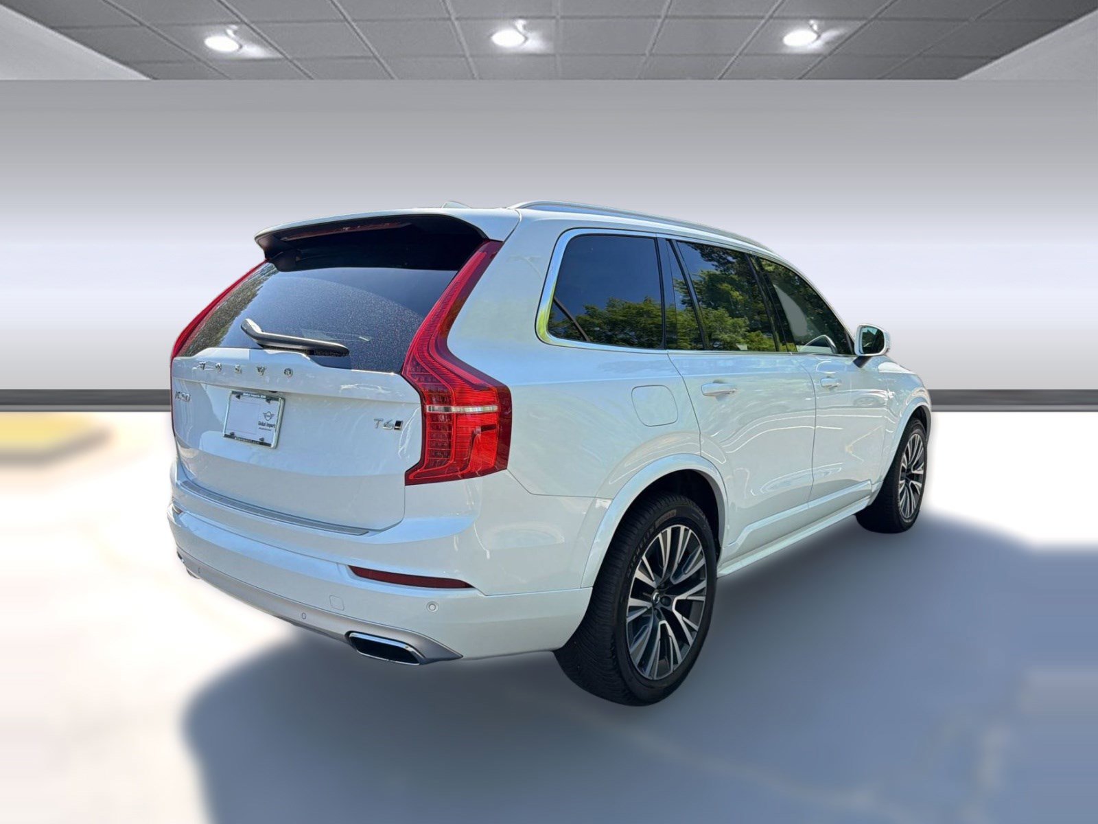 Used 2020 Volvo XC90 T6 Momentum w/ Protection Package Premier AWD/4WD image 9