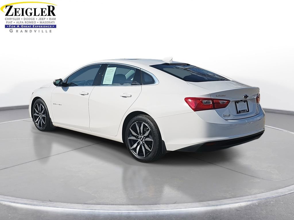 Used 2018 Chevrolet Malibu LT w/ Leather Package image 7