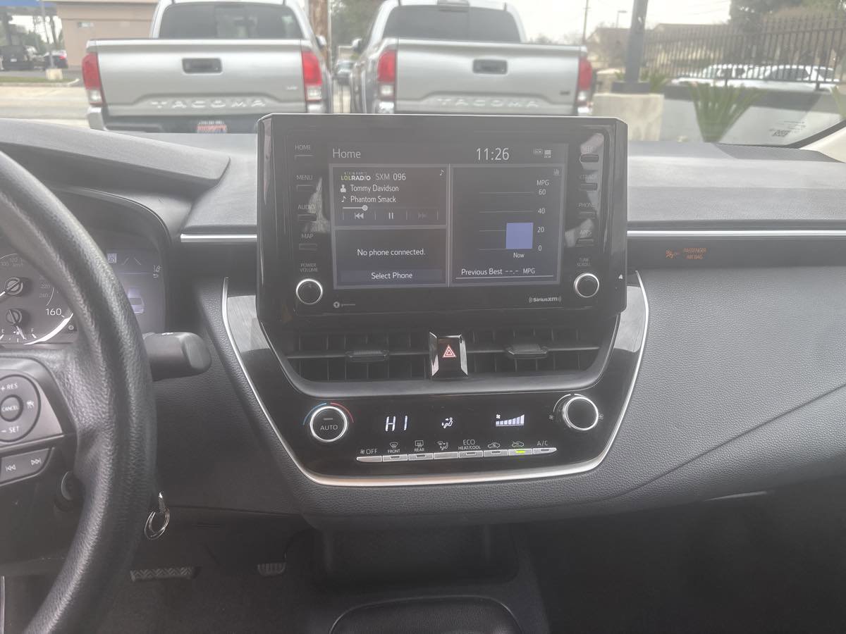 Used 2022 Toyota Corolla LE image 16