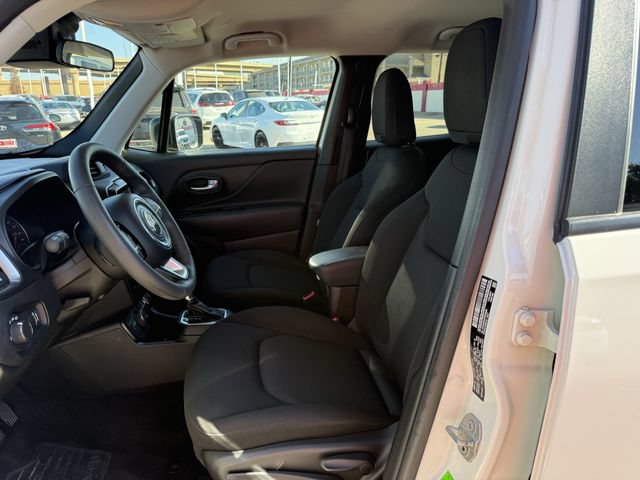 Used 2023 Jeep Renegade Latitude AWD/4WD image 26