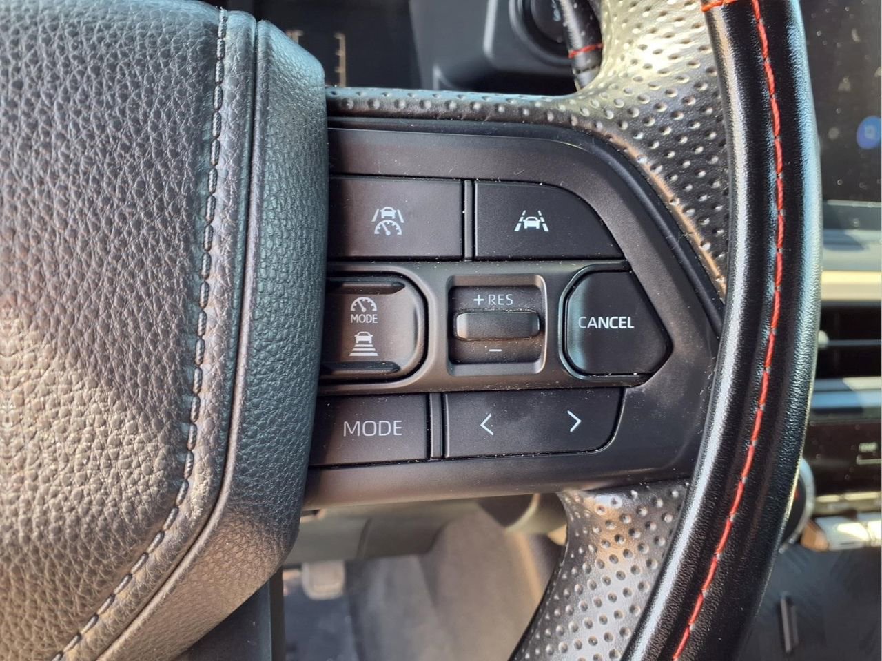 Certified 2025 Toyota Tacoma SR AWD/4WD image 24