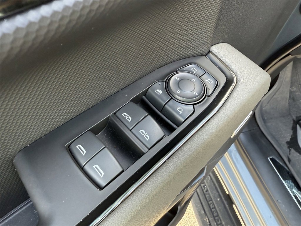 Used 2023 Chevrolet Silverado 1500 ZR2 w/ Technology Package image 11