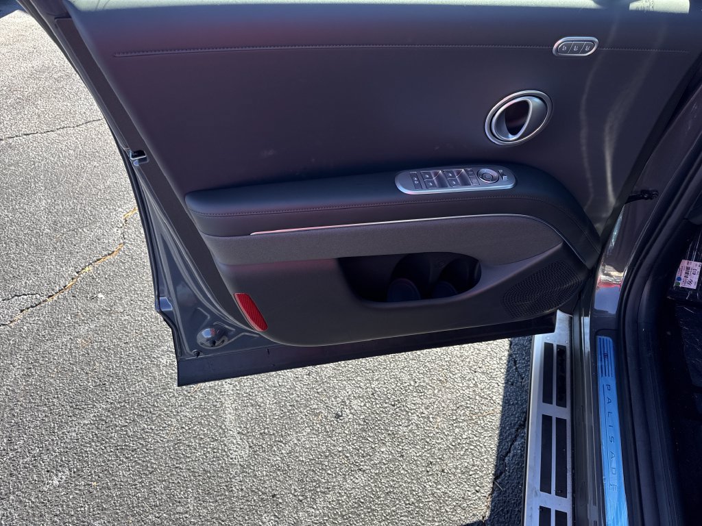 Used 2026 Hyundai Palisade Calligraphy FWD image 10