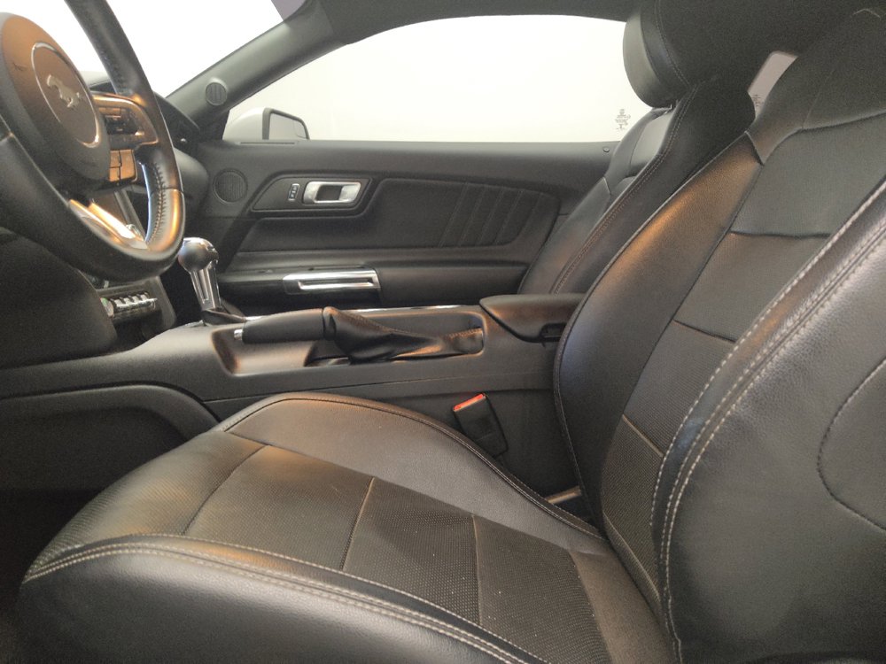 Used 2019 Ford Mustang Premium RWD image 17