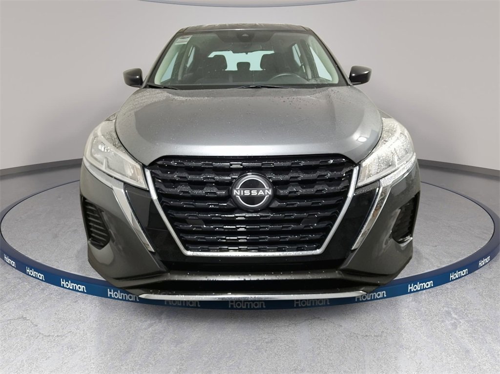 Used 2022 Nissan Kicks S image 3