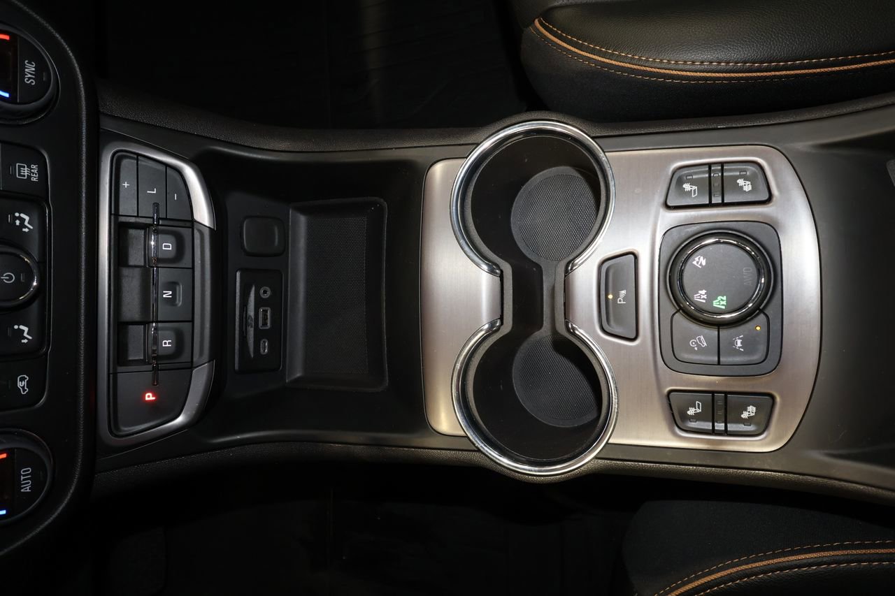 Certified 2024 GMC Terrain AT4 w/ Infotainment Package II AWD/4WD image 14
