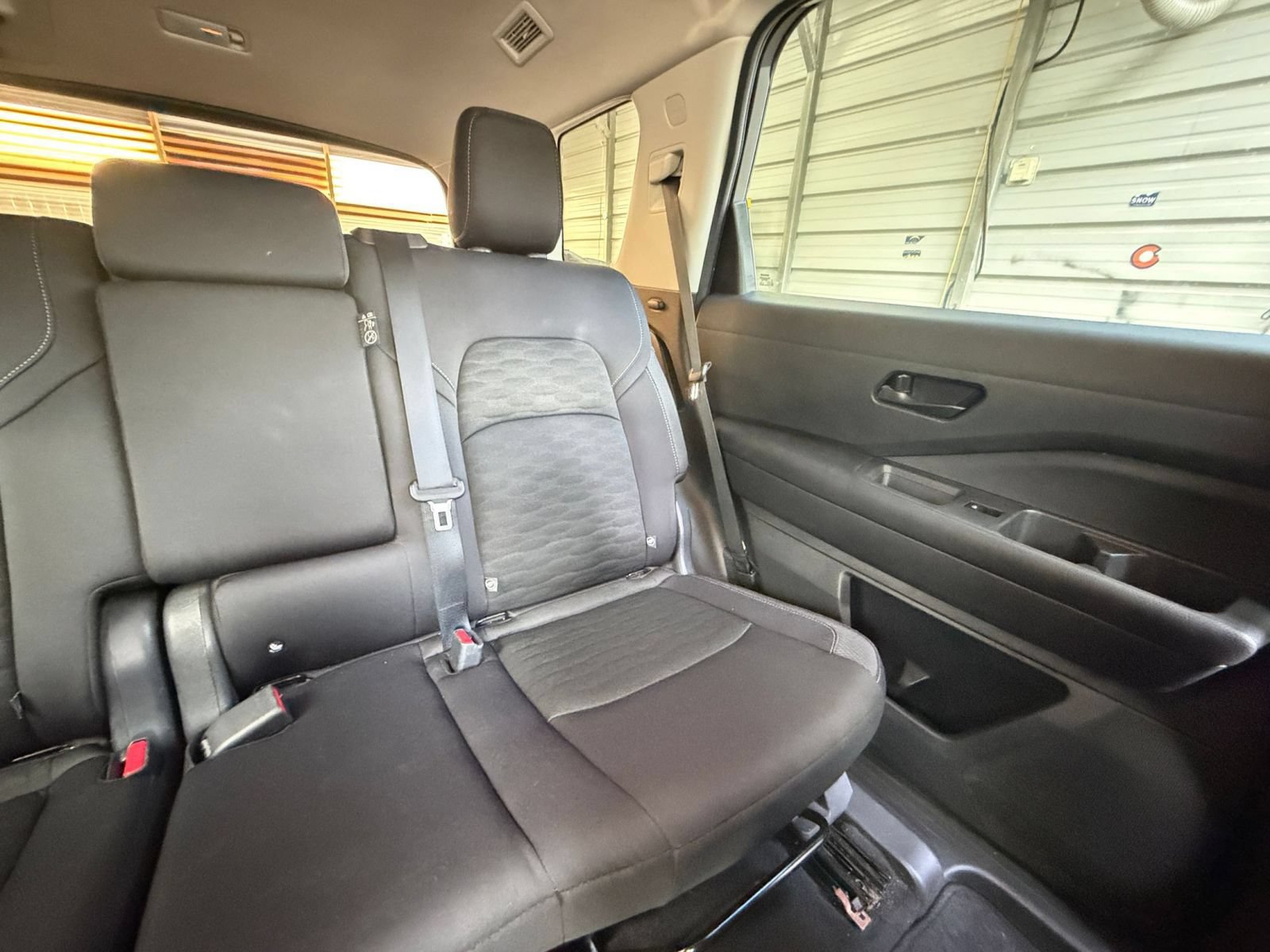 Used 2025 Nissan Pathfinder SV AWD/4WD image 34