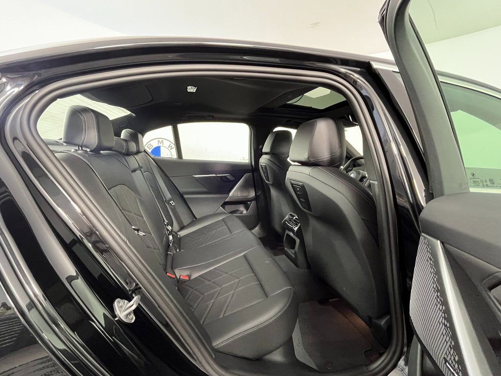 Used 2025 BMW i5 xDrive40 w/ Premium Package image 23
