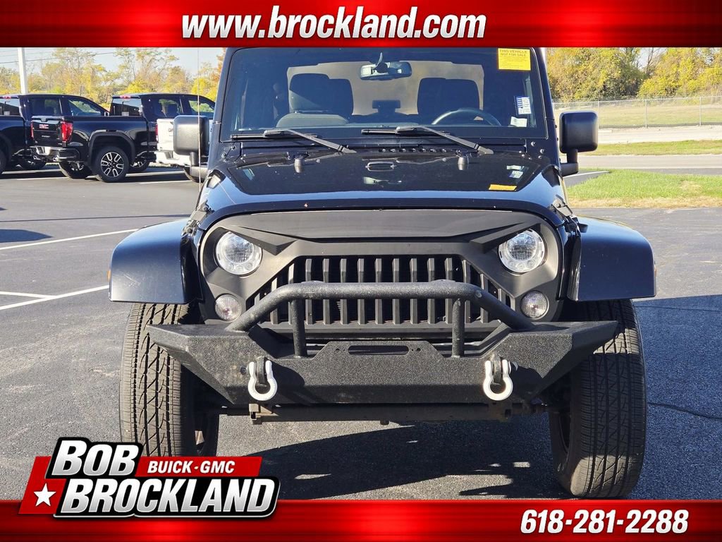 Used 2017 Jeep Wrangler Sahara w/ Connectivity Group image 2