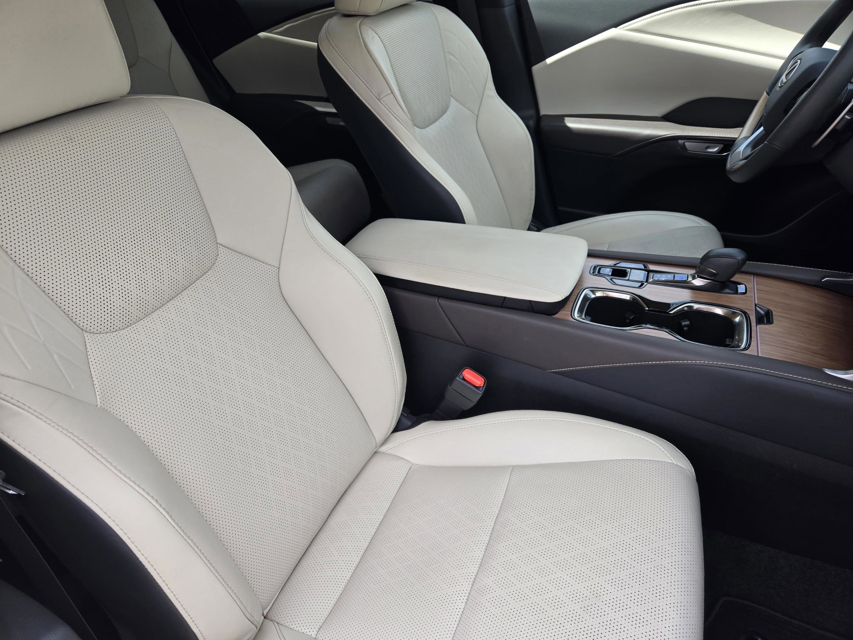 Used 2025 Lexus RX 350 Premium Plus w/ Convenience Package FWD image 12