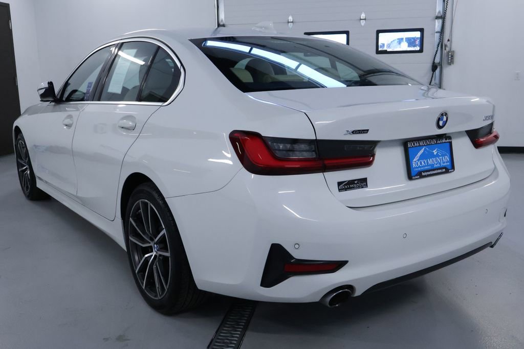 Used 2021 BMW 330i xDrive Sedan w/ Convenience Package image 5