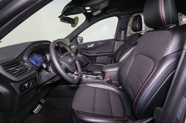 Used 2024 Ford Escape ST-Line w/ Tech Pack #1 AWD/4WD image 40