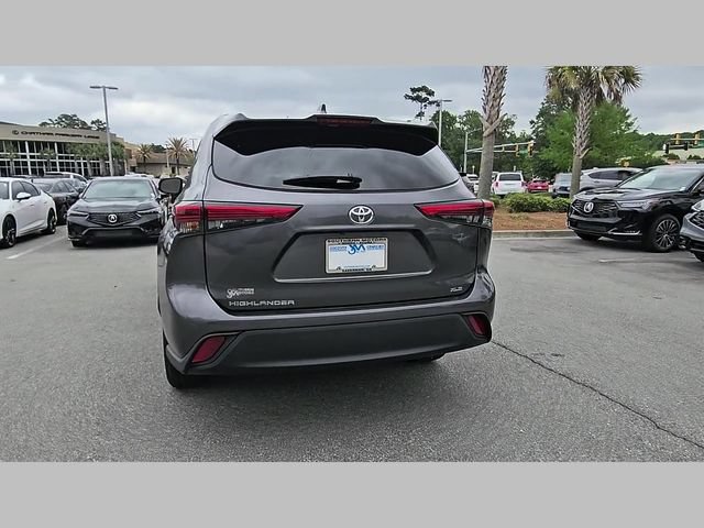 Used 2023 Toyota Highlander XLE FWD image 25