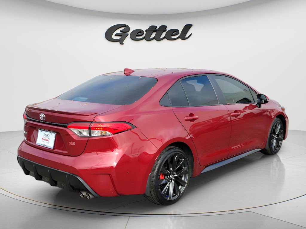 Used 2025 Toyota Corolla SE image 4