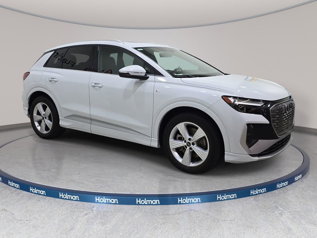 Used 2024 Audi Q4 e-tron Premium w/ Convenience Package image 5