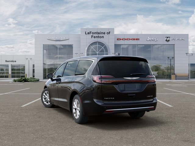 New 2026 Chrysler Pacifica Limited FWD image 3