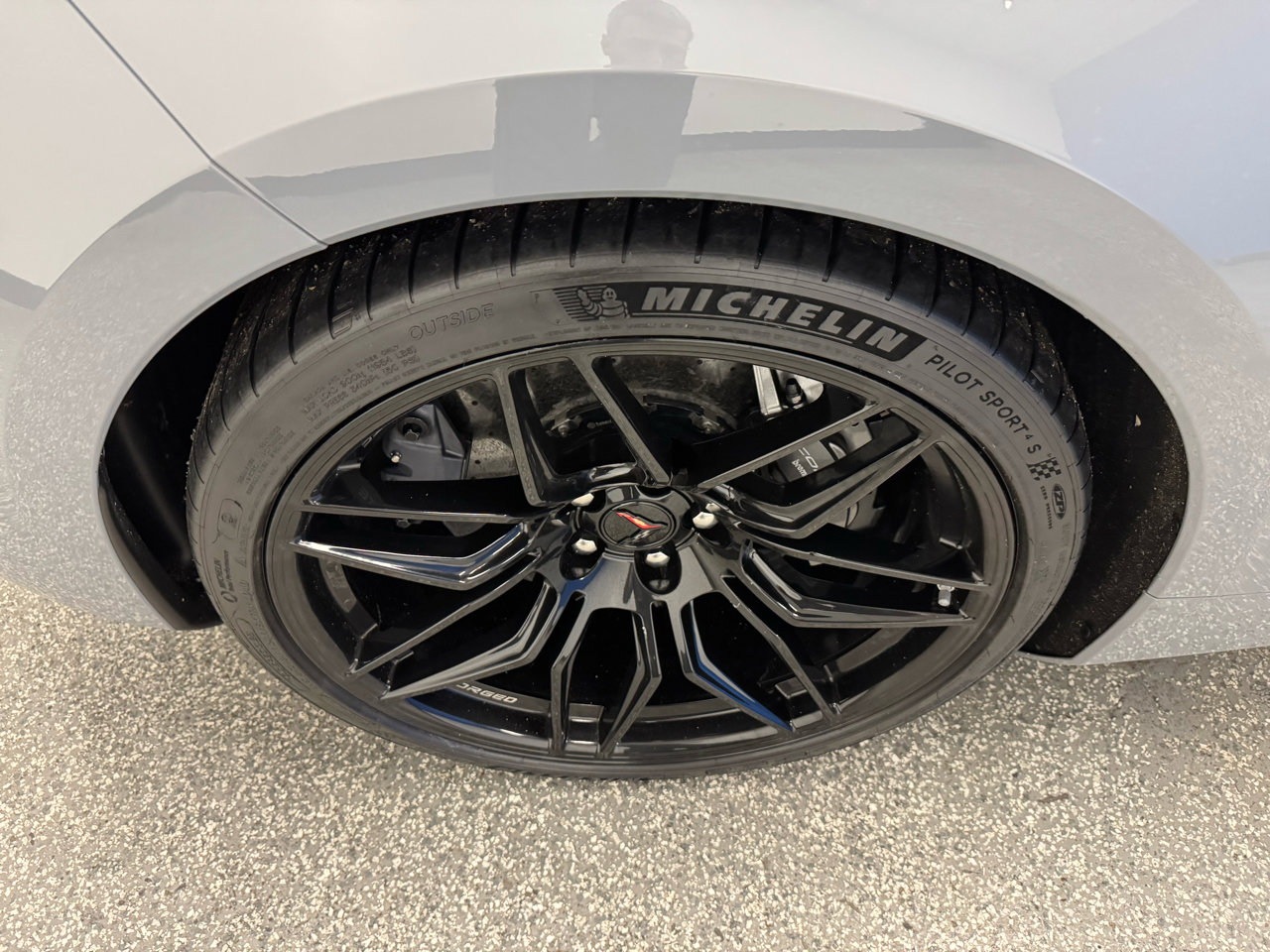 Used 2024 Chevrolet Corvette Z06 w/ Z07 Performance Package image 27