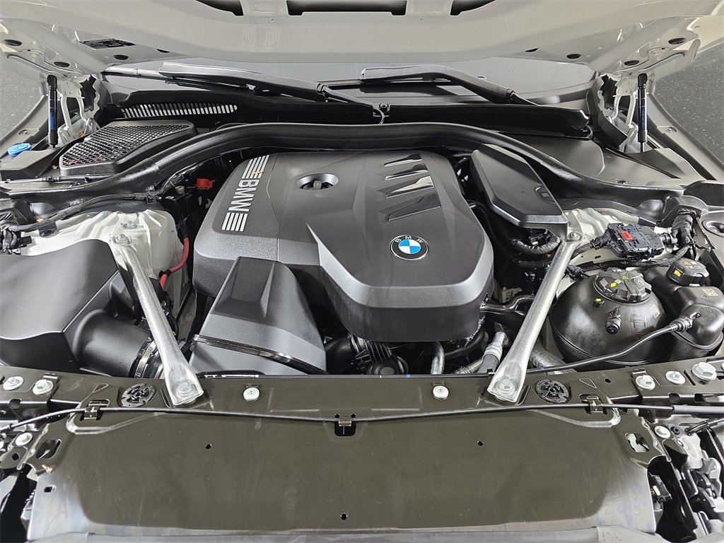 Used 2026 BMW 530i xDrive w/ Premium Package image 35