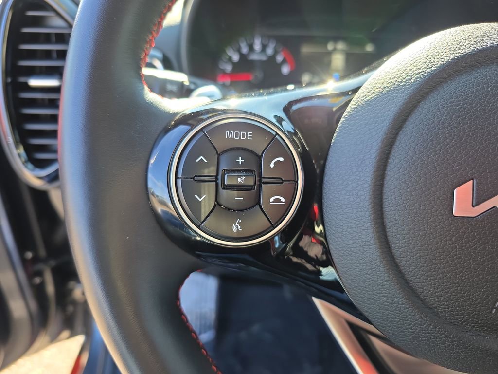 Used 2022 Kia Soul Turbo FWD image 26