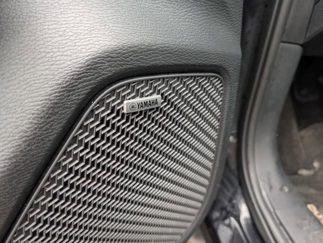 Used 2025 Mitsubishi Outlander SE image 14