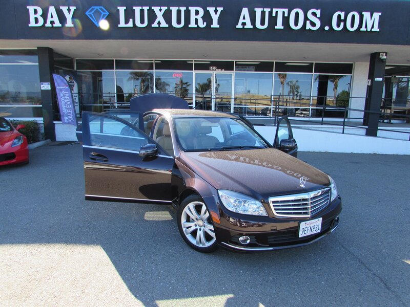 Used 2011 Mercedes-Benz C 300 Sedan image 34