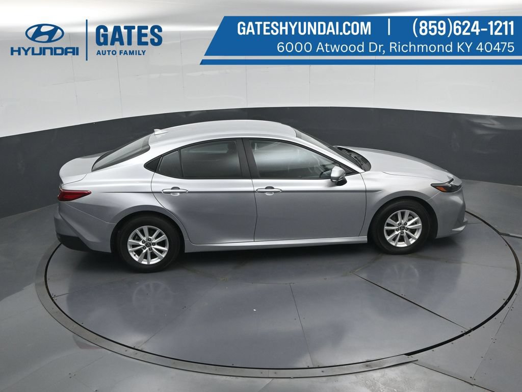 Used 2025 Toyota Camry LE FWD image 46