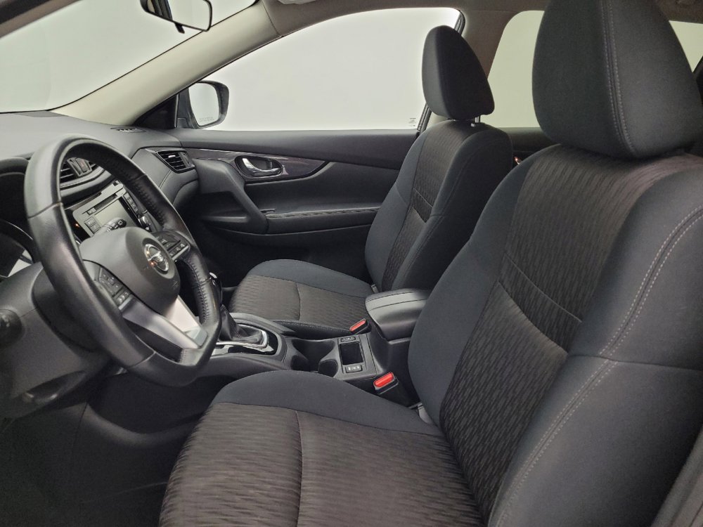 Used 2018 Nissan Rogue SV image 17