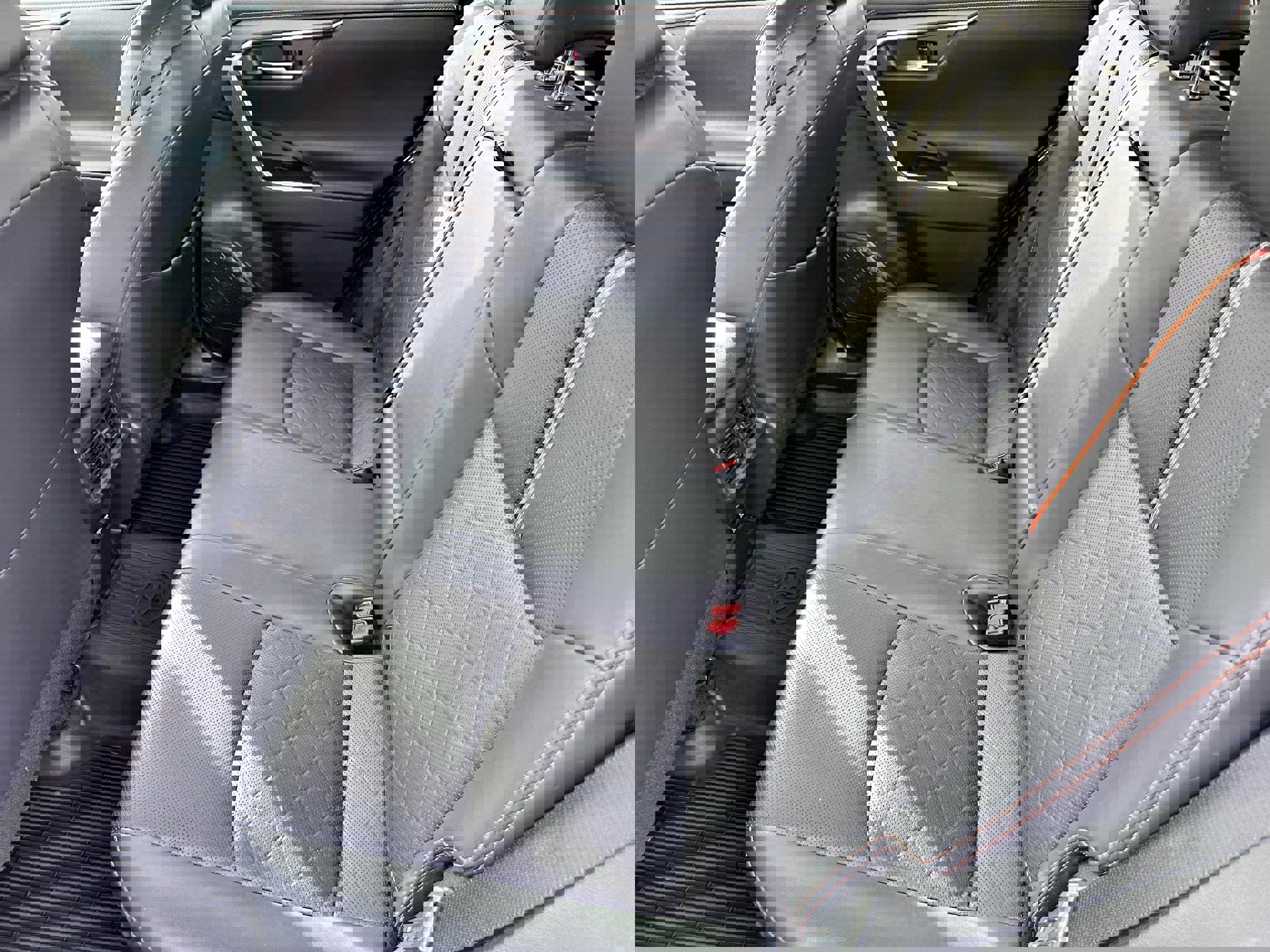 Used 2019 Toyota RAV4 Adventure image 6