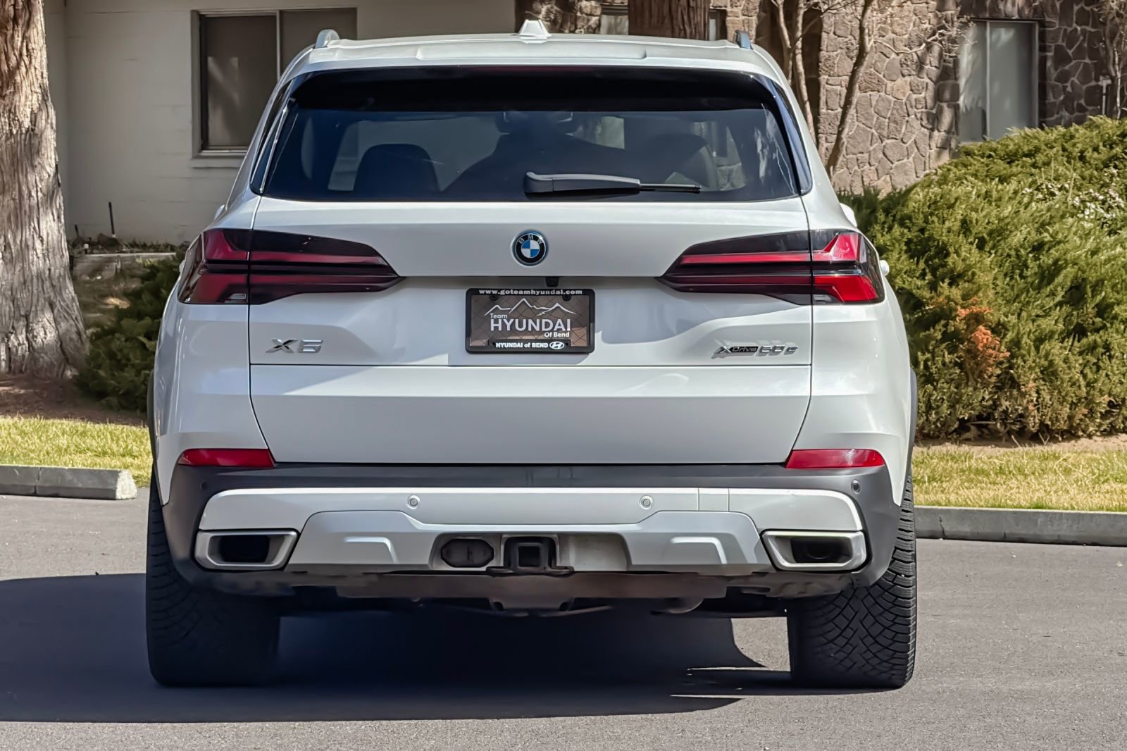 Used 2024 BMW X5 xDrive50e w/ Premium Package image 5