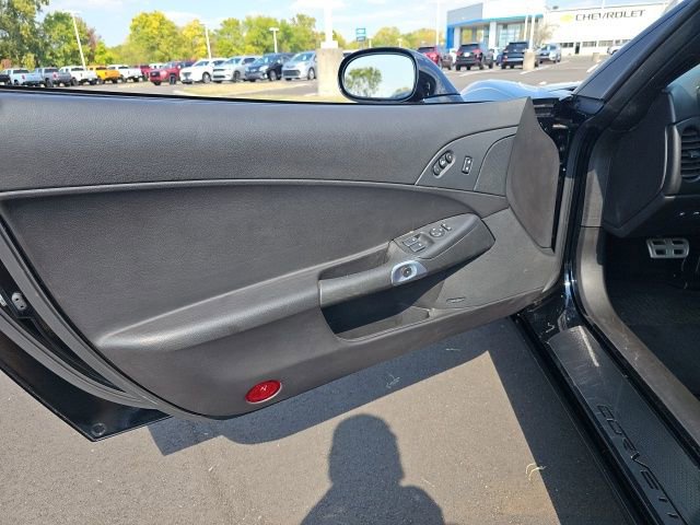 Used 2006 Chevrolet Corvette Convertible w/ Preferred Equipment Group image 14