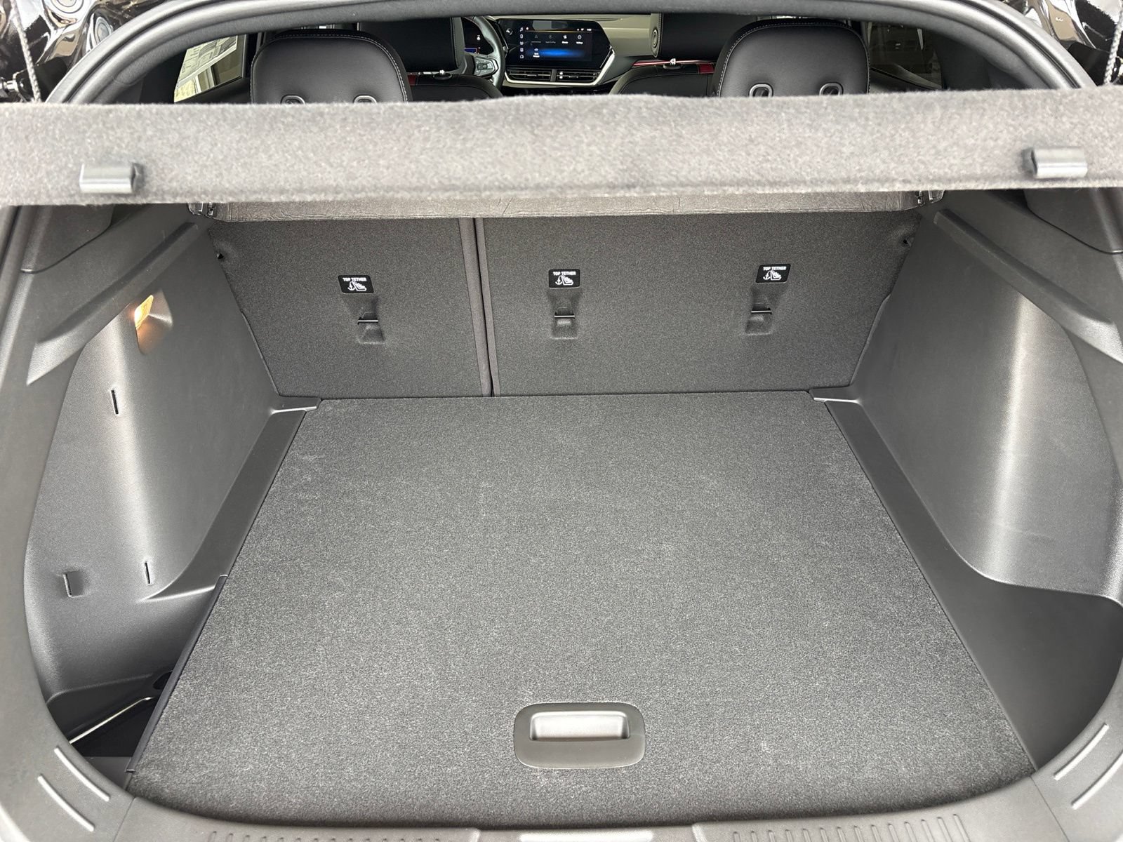 New 2026 Chevrolet Trax RS w/ Sunroof Package FWD image 17